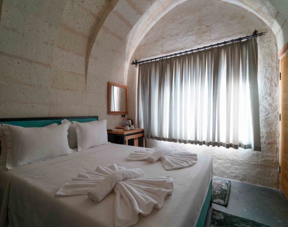 Deluxe Cave Double or Twin Room